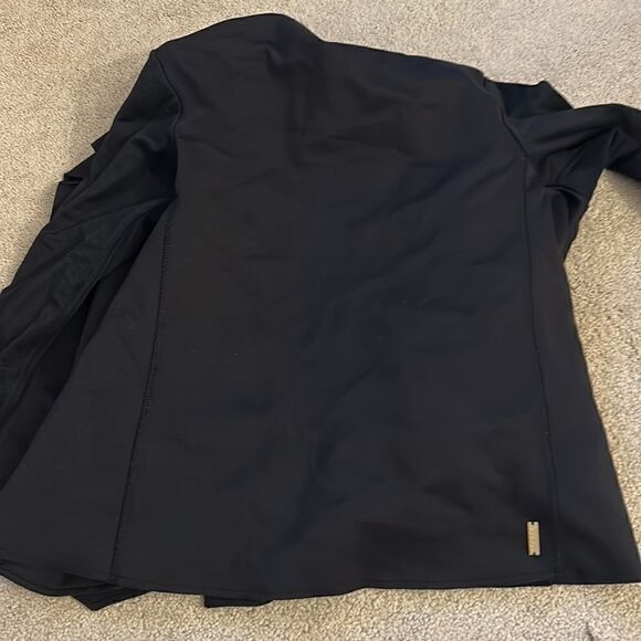 Alala Jacket SMALL great condition worn a few times. Black jacket - Picture 6 of 7